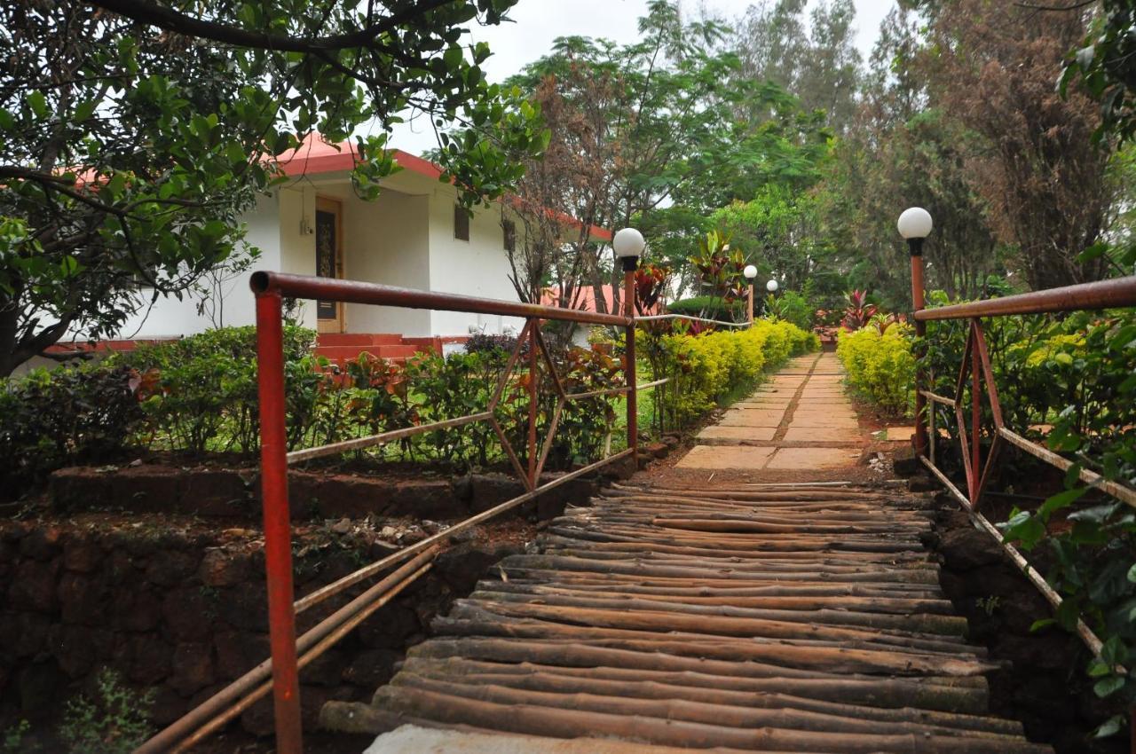 Koyna Lake Resort Koynanagar Zewnętrze zdjęcie
