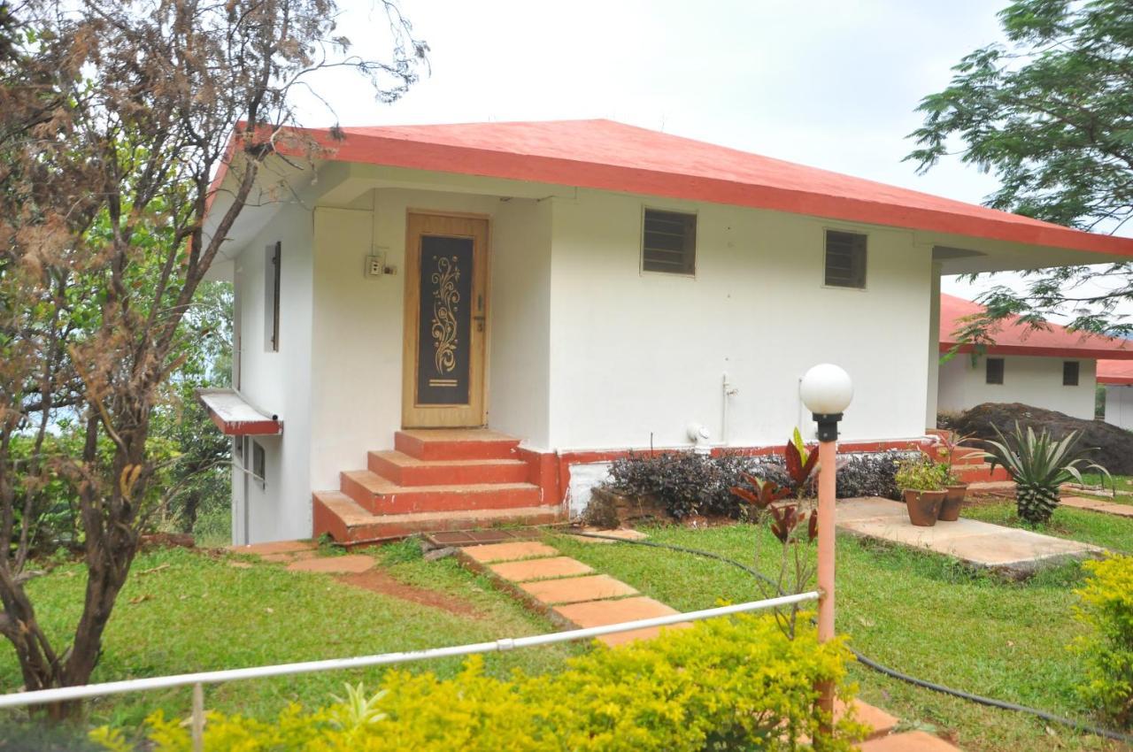 Koyna Lake Resort Koynanagar Zewnętrze zdjęcie