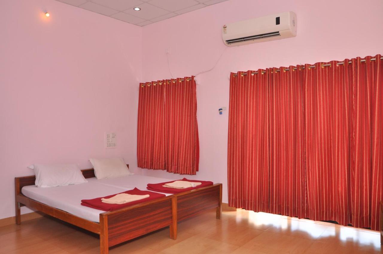 Koyna Lake Resort Koynanagar Zewnętrze zdjęcie